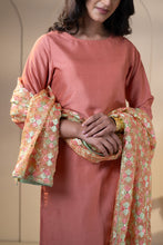 Load image into Gallery viewer, Splendid Trails Phulkari Dupatta for women by Mysticloom // Peach Pastel Organza Dupatta for Online shopping
