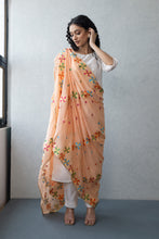 Load image into Gallery viewer, Peach Phulkari Embroider Dupatta | Punjabi Dupatta | Summer Light Dupatta by Mystic Loom for online shopping | Women dupatta