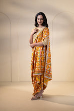 Load image into Gallery viewer, Phulkari Dupatta embroidery in Mystic Loom // Phulkari for online shopping // Heritage phulkari // Yellow
