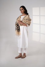 Load image into Gallery viewer, Nikhat handmade Phulkari Dupatta for women by Mystic Loom // Gold and Black kota dupatta for summer
